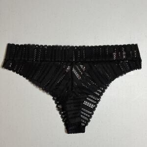 Victoria's Secret Checky Thong Panty Women's Large Thong / String Black Lace New